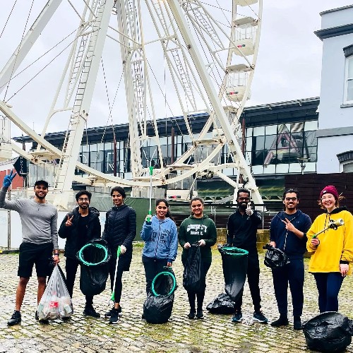 Vivek Gurag plogging with friends